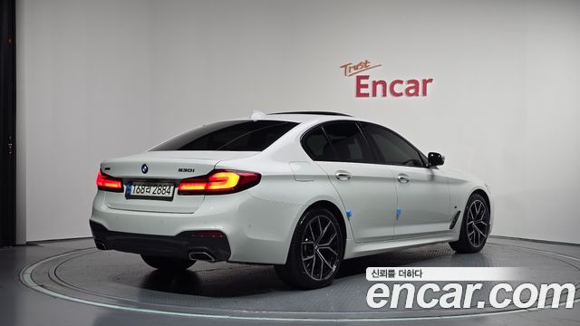 BMW 5 Series (G30) 530i M Sport Package Plus 2017 — фото 2