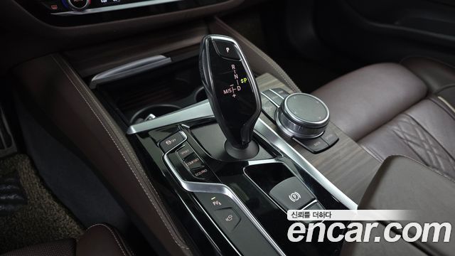 BMW 5 Series (G30) 530i M Sport Package Plus 2017 — фото 9