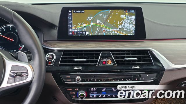 BMW 5 Series (G30) 530i M Sport Package Plus 2017 — фото 18