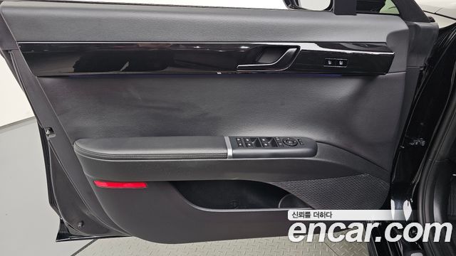 Hyundai Grandeur (GN7) 3.5 Gasoline 2WD Exclusive 2023 — фото 24