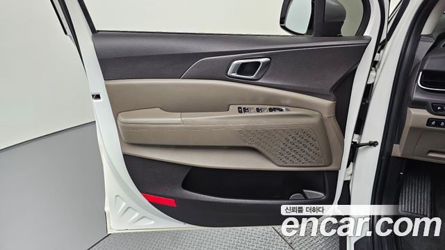 Kia Carnival (IV) HEV 9seater Nobless 2025 — фото 31