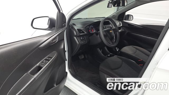 Chevrolet Spark LS 2019 — фото 10