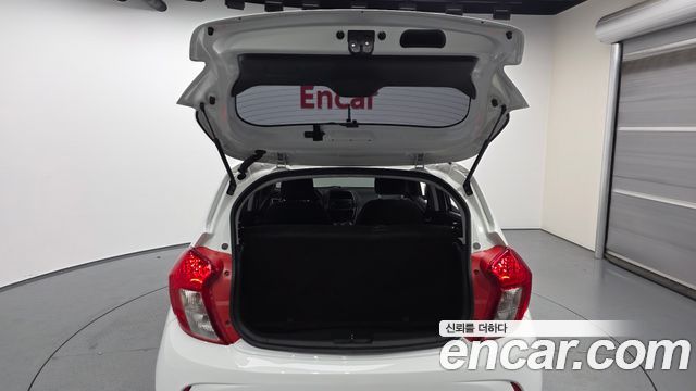 Chevrolet Spark LS 2019 — фото 20