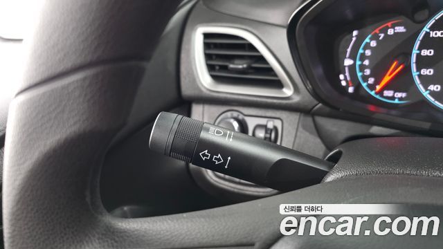 Chevrolet Spark LS 2019 — фото 29