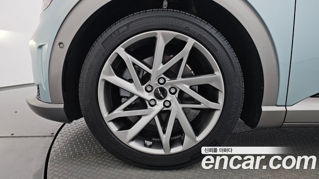 Genesis GV60 Standard AWD 2022 — фото 5