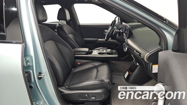 Genesis GV60 Standard AWD 2022 — фото 11