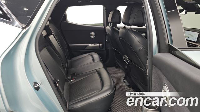 Genesis GV60 Standard AWD 2022 — фото 12