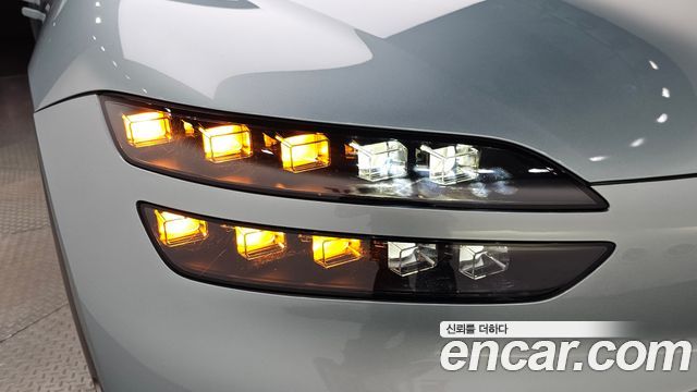 Genesis GV60 Standard AWD 2022 — фото 22