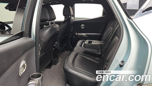 Genesis GV60 Standard AWD 2022 — фото 26