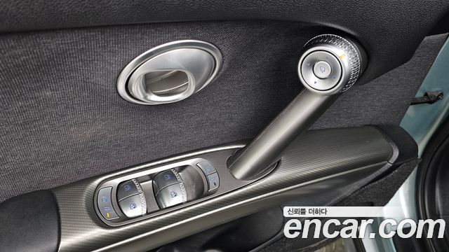 Genesis GV60 Standard AWD 2022 — фото 27