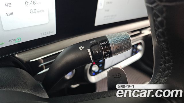 Genesis GV60 Standard AWD 2022 — фото 29