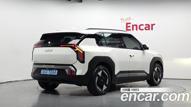 Kia EV3 Long Range 2WD Earth 2027 — фото 2