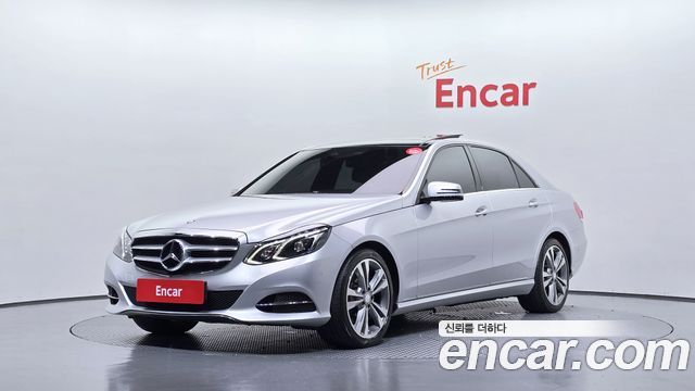 Mercedes-Benz E-Class (W212) E300 4MATIC Avantgarde