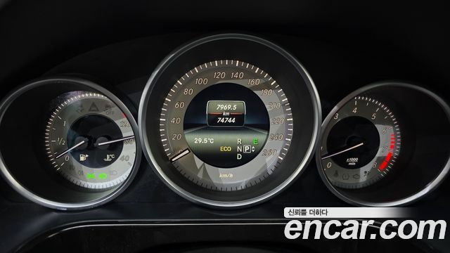 Mercedes-Benz E-Class (W212) E300 4MATIC Avantgarde 2014 — фото 8