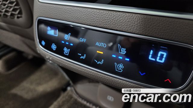 Genesis GV70 2.5T Gasoline AWD 2025 — фото 19