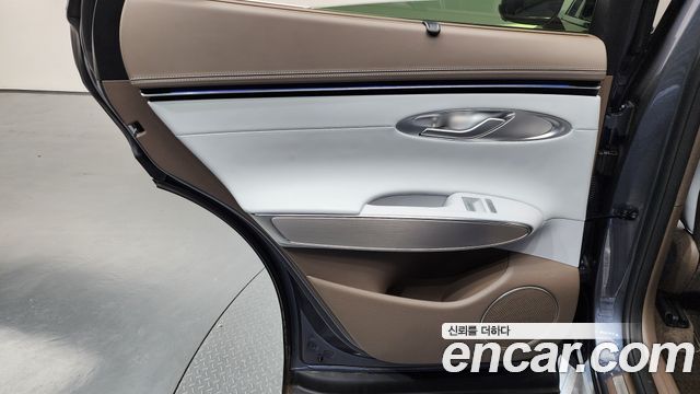 Genesis GV70 2.5T Gasoline AWD 2025 — фото 25