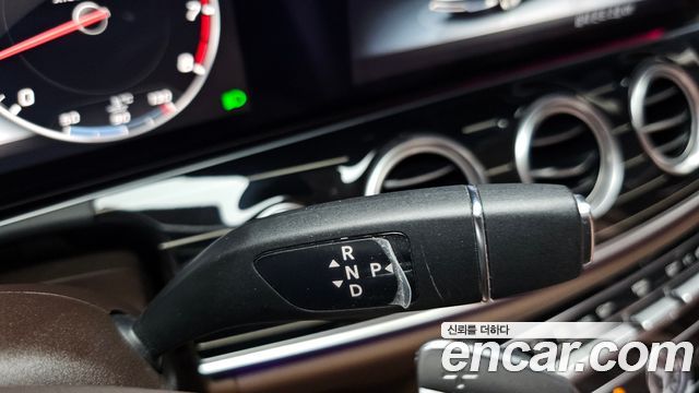 Mercedes-Benz E-Class (W213) E400 4MATIC Exclusive 2018 — фото 9