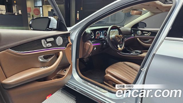 Mercedes-Benz E-Class (W213) E400 4MATIC Exclusive 2018 — фото 10