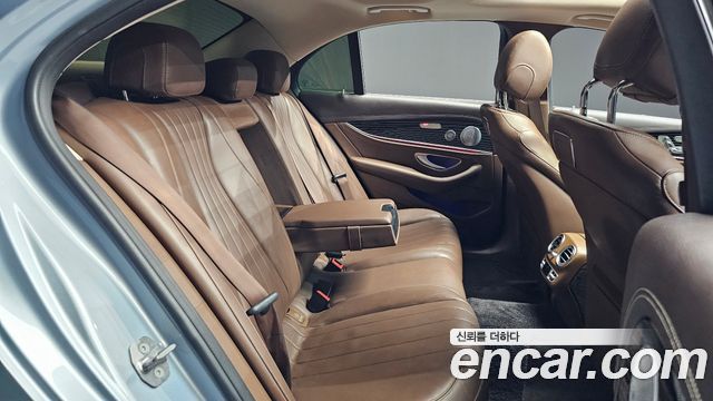 Mercedes-Benz E-Class (W213) E400 4MATIC Exclusive 2018 — фото 12