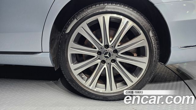 Mercedes-Benz E-Class (W213) E400 4MATIC Exclusive 2018 — фото 21