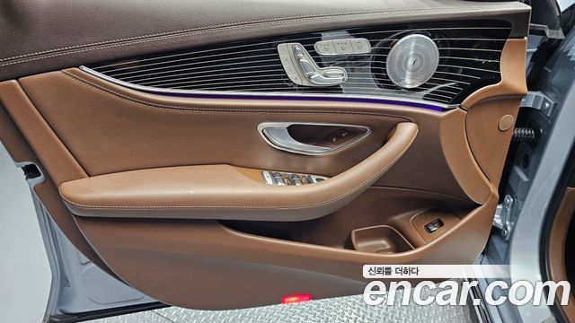 Mercedes-Benz E-Class (W213) E400 4MATIC Exclusive 2018 — фото 24