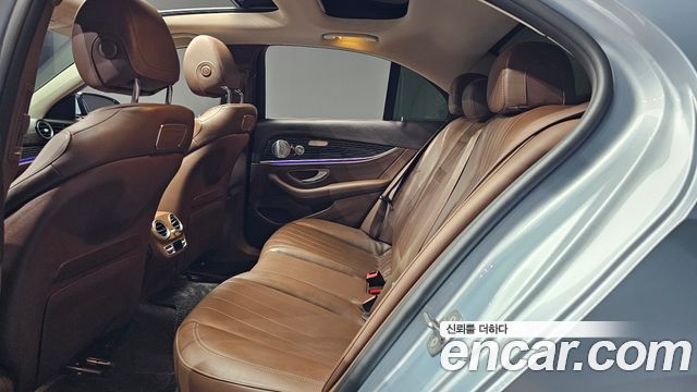 Mercedes-Benz E-Class (W213) E400 4MATIC Exclusive 2018 — фото 26