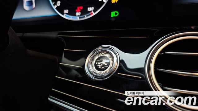 Mercedes-Benz E-Class (W213) E400 4MATIC Exclusive 2018 — фото 27