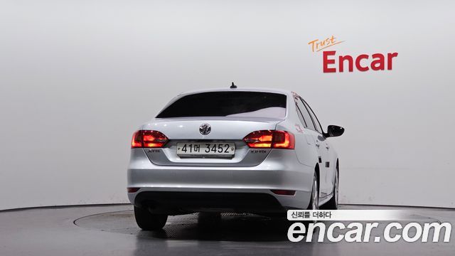 Volkswagen Jetta 2.0 TDI 6th 2014 — фото 4