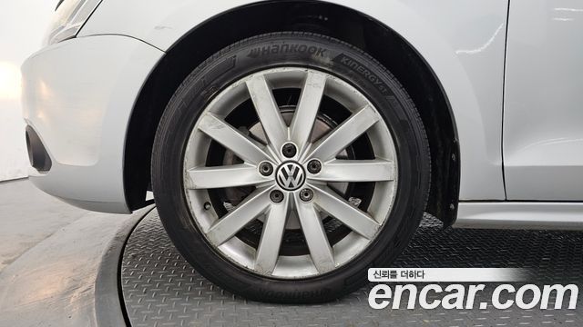 Volkswagen Jetta 2.0 TDI 6th 2014 — фото 5