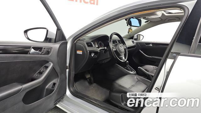 Volkswagen Jetta 2.0 TDI 6th 2014 — фото 10