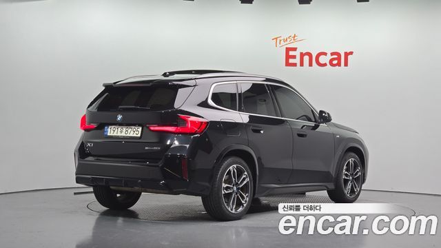 BMW X1 (U11) sDrive 20i M Sport 2024 — фото 2