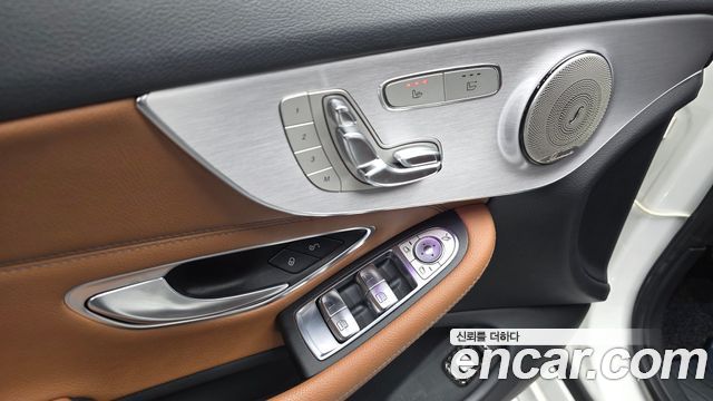 Mercedes-Benz C-Class (W205) C200 Cabriolet 2018 — фото 27
