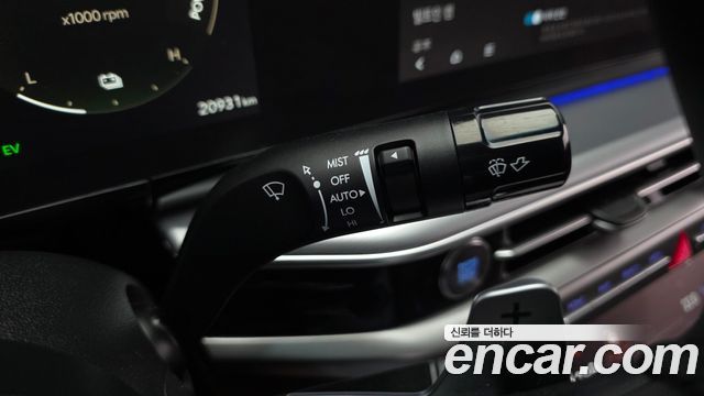 Hyundai Grandeur Hybrid (GN7) Premium 2023 — фото 31