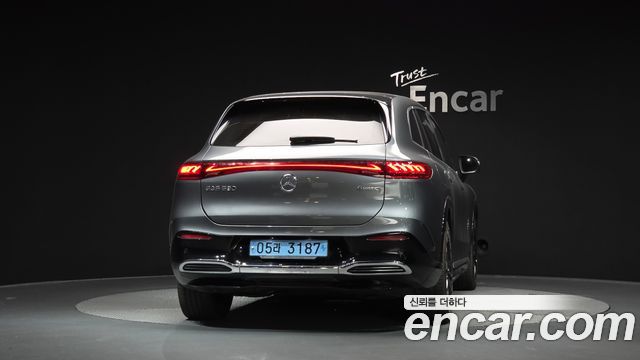 Mercedes-Benz EQS SUV (X296) EQS580 4MATIC Launch Edition 2023 — фото 4