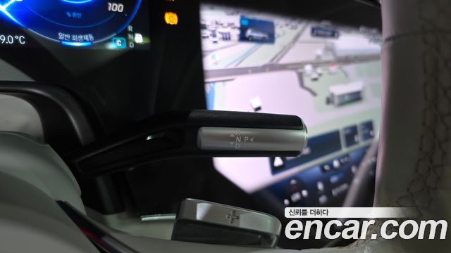 Mercedes-Benz EQS SUV (X296) EQS580 4MATIC Launch Edition 2023 — фото 9