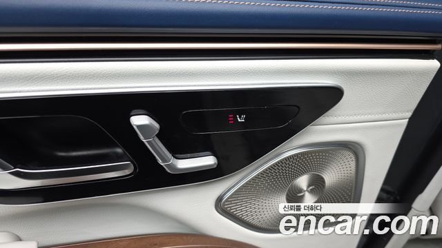 Mercedes-Benz EQS SUV (X296) EQS580 4MATIC Launch Edition 2023 — фото 18