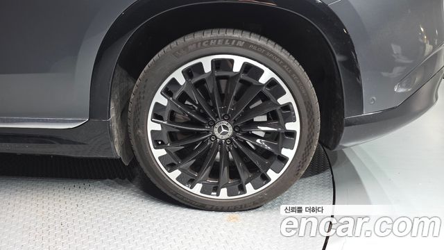 Mercedes-Benz EQS SUV (X296) EQS580 4MATIC Launch Edition 2023 — фото 21