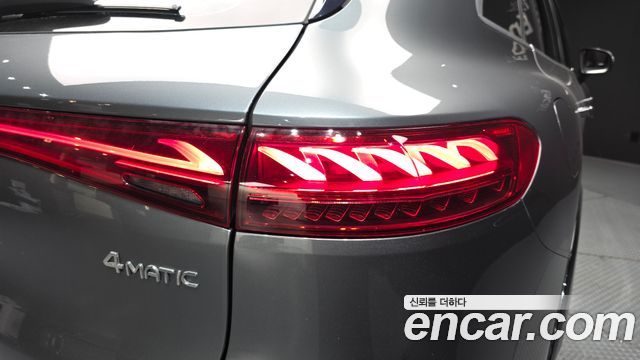 Mercedes-Benz EQS SUV (X296) EQS580 4MATIC Launch Edition 2023 — фото 23