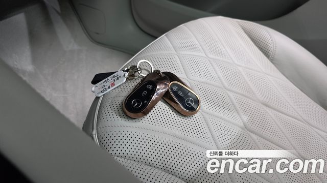 Mercedes-Benz EQS SUV (X296) EQS580 4MATIC Launch Edition 2023 — фото 32