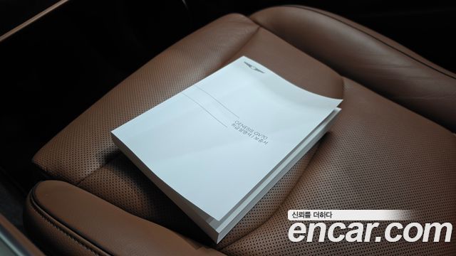 Genesis GV70 2.5T Gasoline AWD 2025 — фото 16