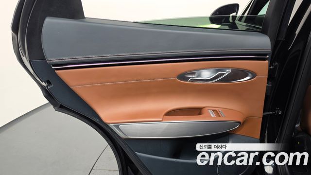 Genesis GV70 2.5T Gasoline AWD 2025 — фото 25