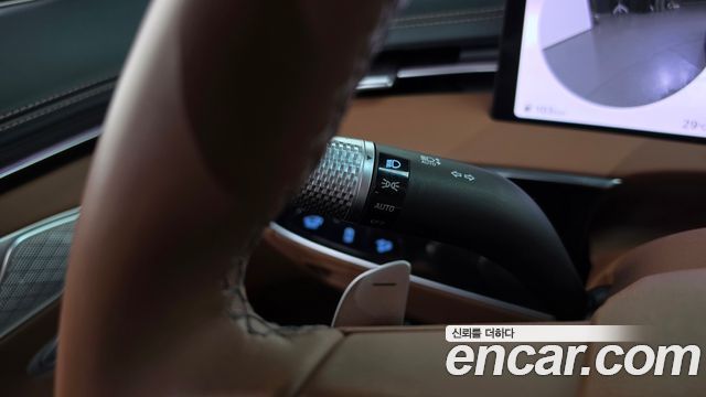 Genesis GV70 2.5T Gasoline AWD 2025 — фото 30