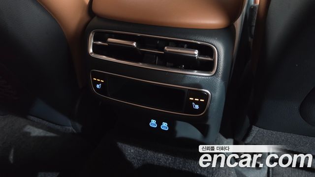 Genesis GV70 2.5T Gasoline AWD 2025 — фото 33