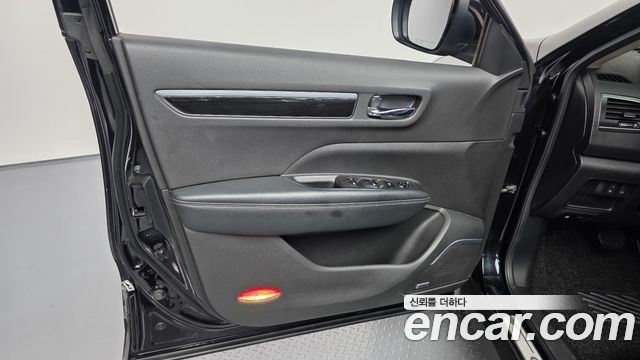 Renault Korea QM6 Diesel 2WD RE Signature 2017 — фото 24