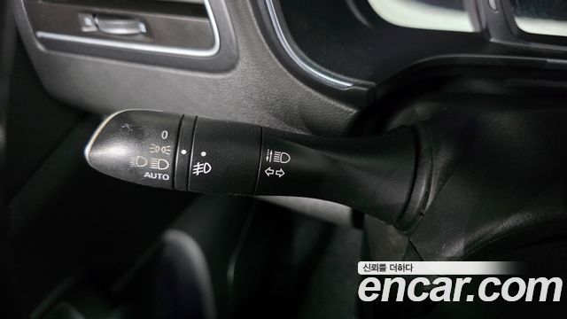 Renault Korea QM6 Diesel 2WD RE Signature 2017 — фото 29