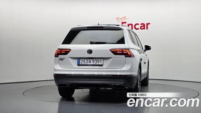 Volkswagen Tiguan Allspace 2.0 TDI Prestige 2020 — фото 4
