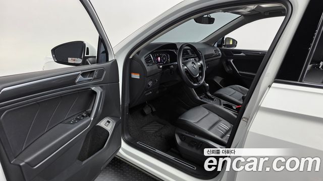 Volkswagen Tiguan Allspace 2.0 TDI Prestige 2020 — фото 10
