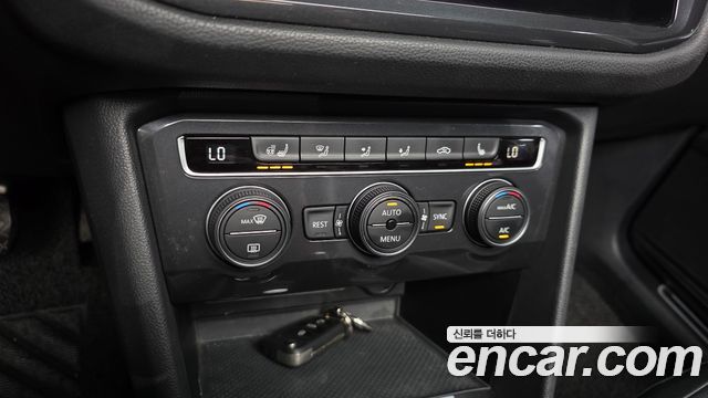 Volkswagen Tiguan Allspace 2.0 TDI Prestige 2020 — фото 17