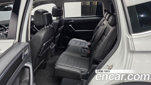 Volkswagen Tiguan Allspace 2.0 TDI Prestige 2020 — фото 26