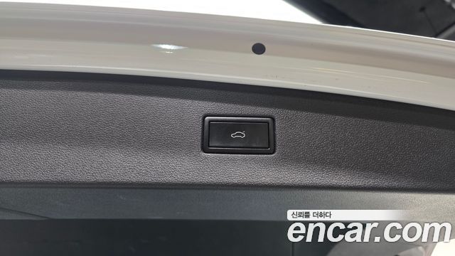 Volkswagen Tiguan Allspace 2.0 TDI Prestige 2020 — фото 33